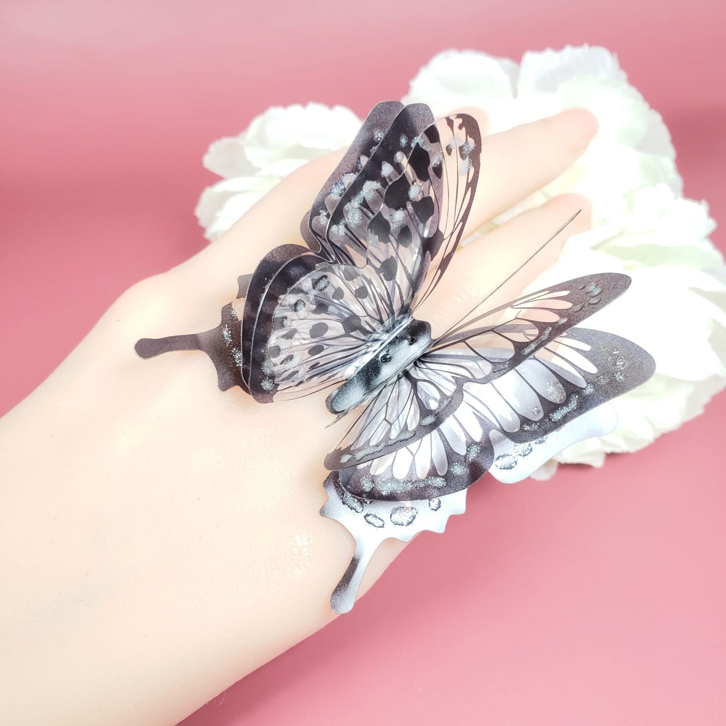 Pompous Butterfly Rings (R 4009)