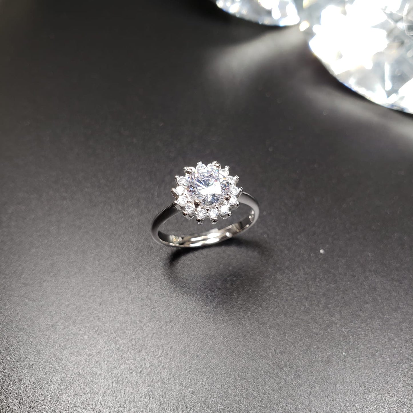Moissanite 1.0