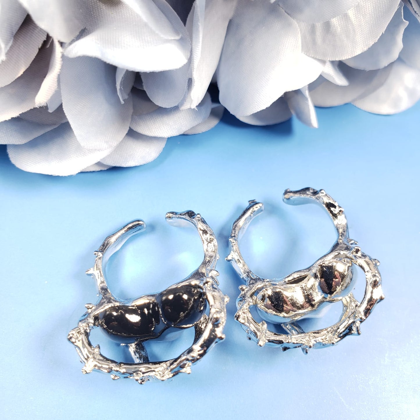 Heart Of Thorns Couple Rings (R 4008)