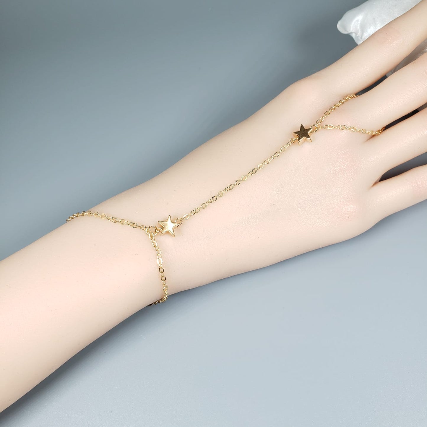 Simple Finger Chain Bracelet