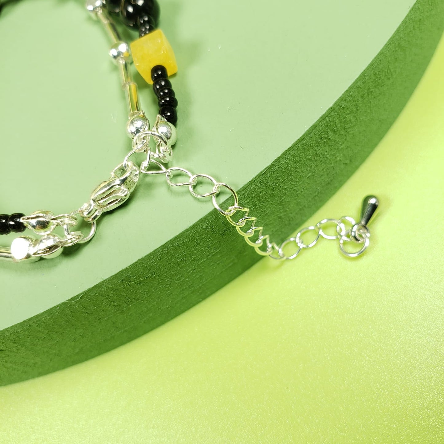 Simple Double Heart Beaded Bracelets (BBE 6206)