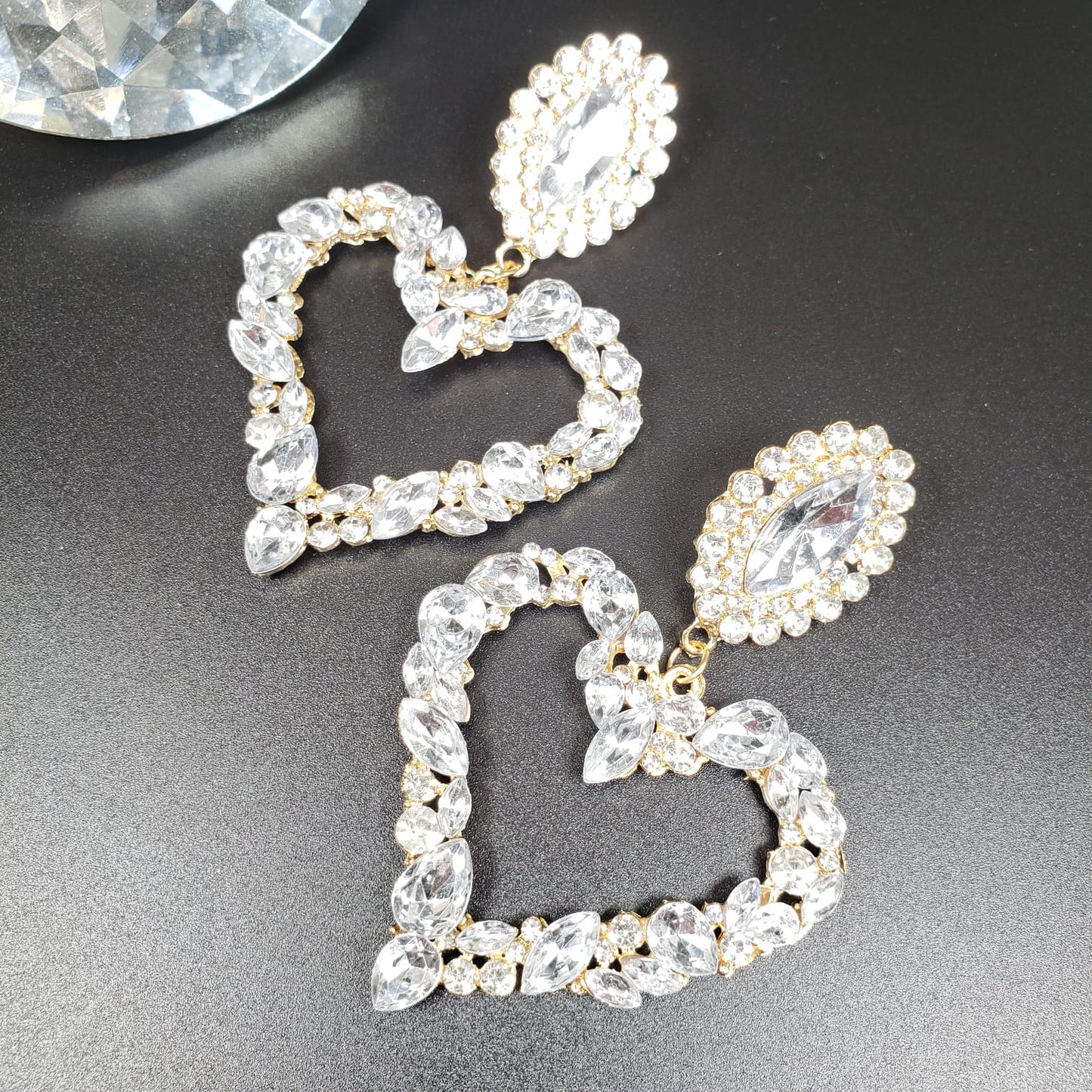 Pompous Big Heart Dangle Earrings (EDE 2338)