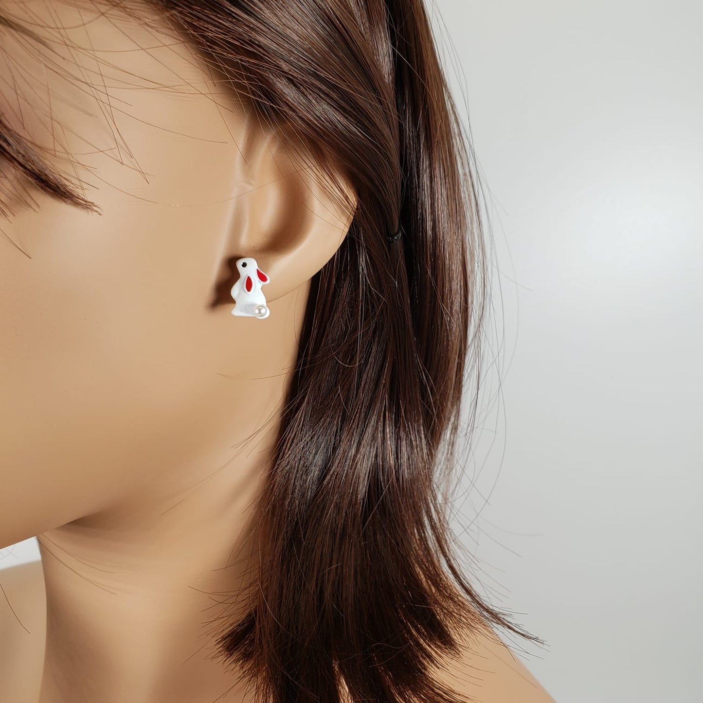 Rabbit And Heart Stud Earrings (ESE 1008)