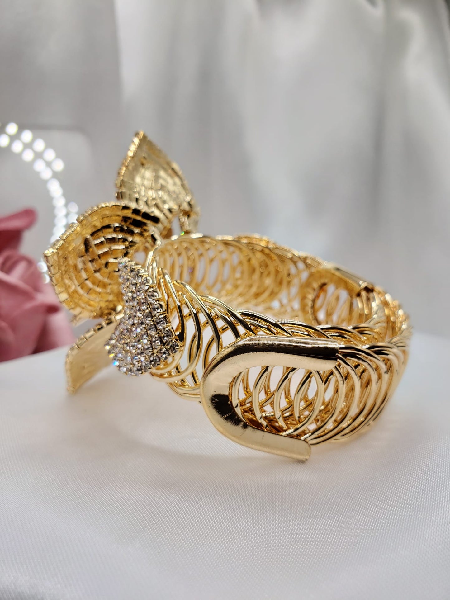 Luxury Rhinestones Flower Cuff Bracelets