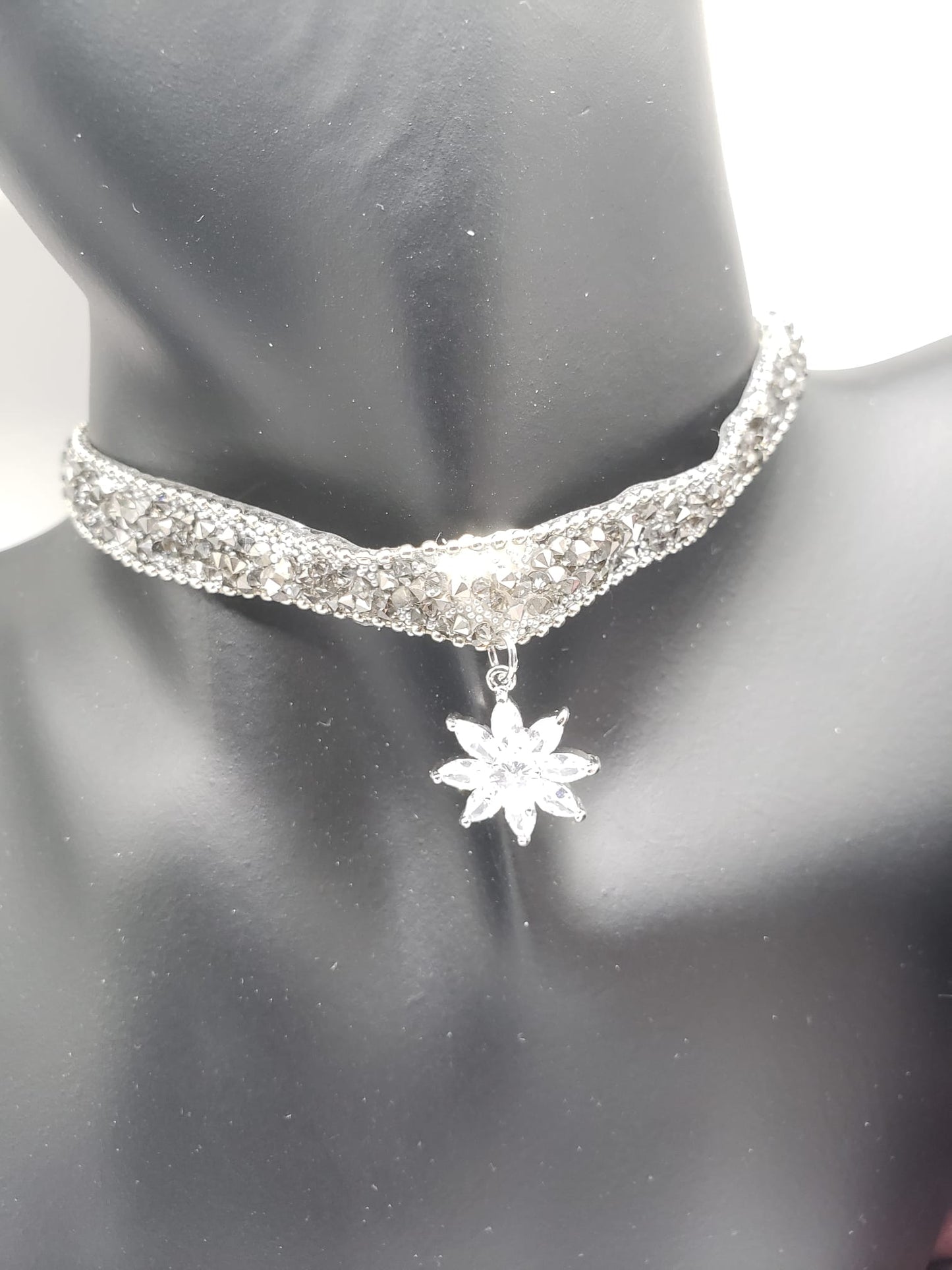 Vintage Choker Necklace (CHN 2003)