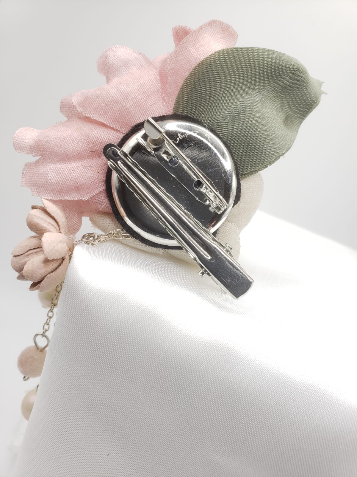 Fabric Collection 3D Flower Brooches (F7204)