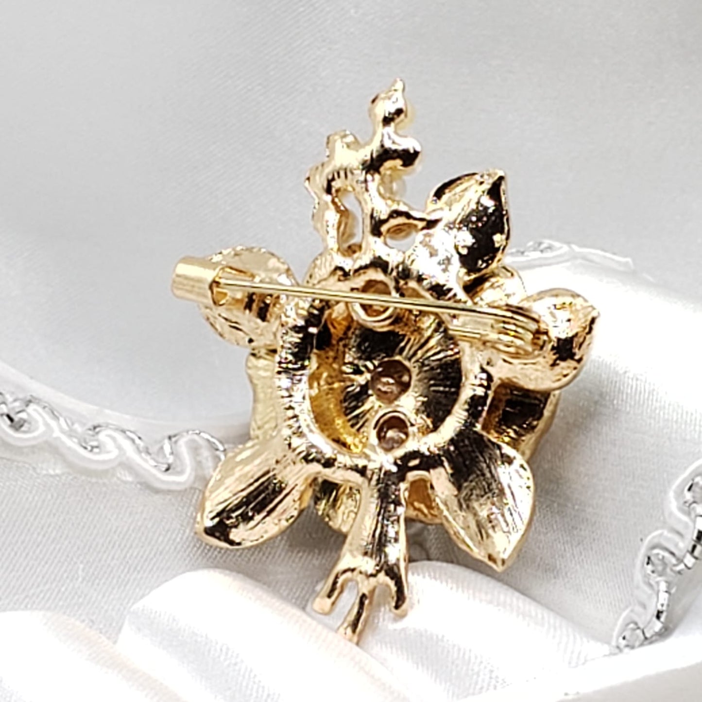 Bouquet Brooche