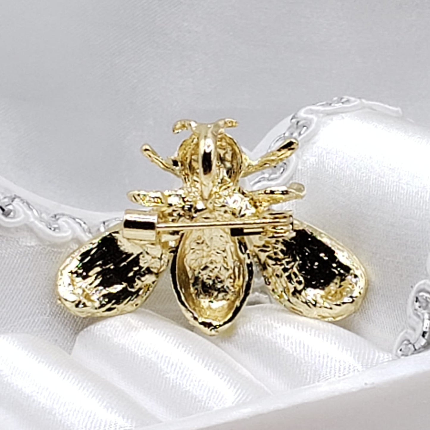 Little Bee Brooche