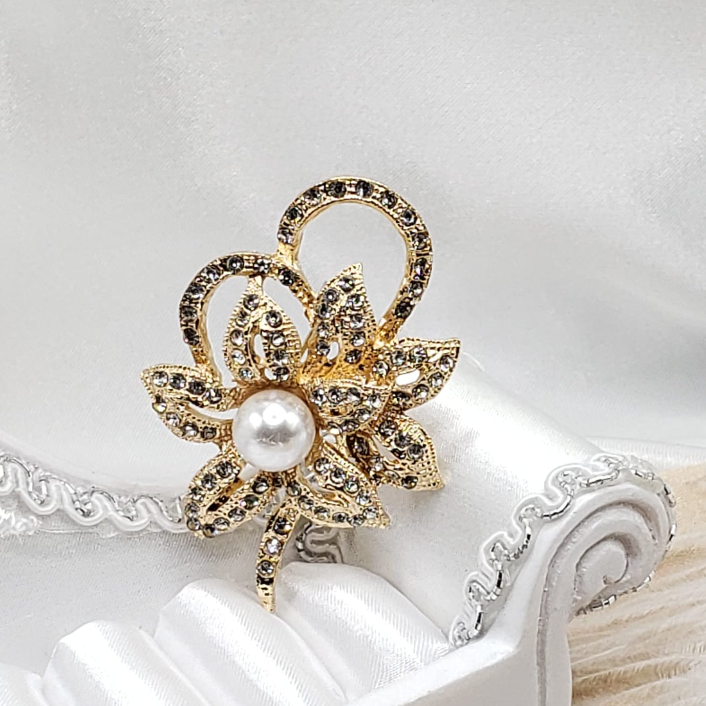 Floral Brooche