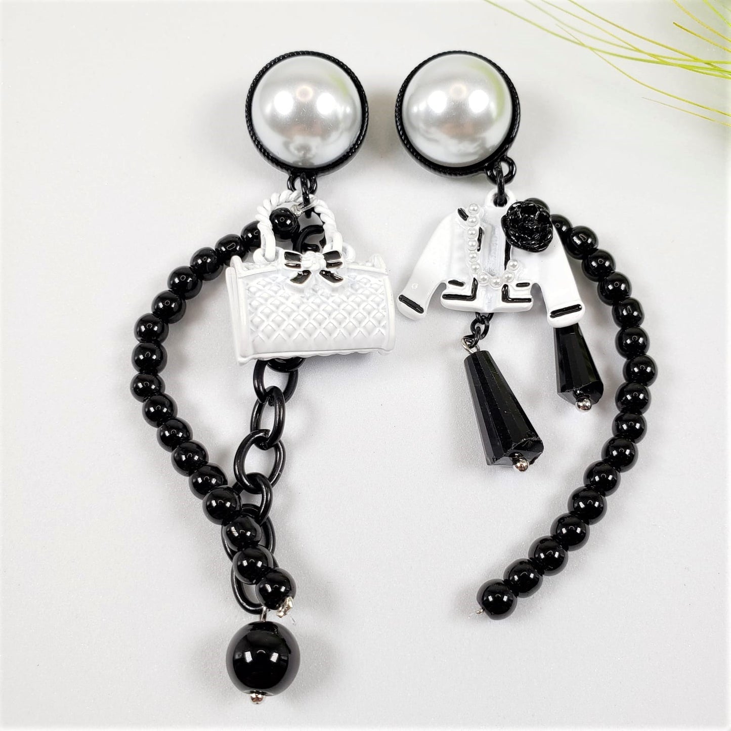 Asymmetrical Fashion Dangle Earrings (EDE 2327)