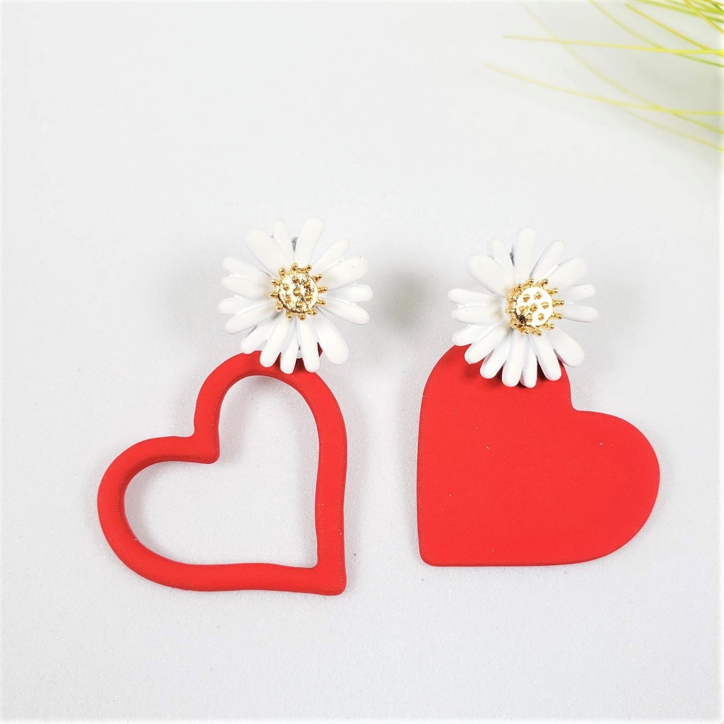 Cutie Collection Sweet Heart Dangle Earrings (EDE 2312)