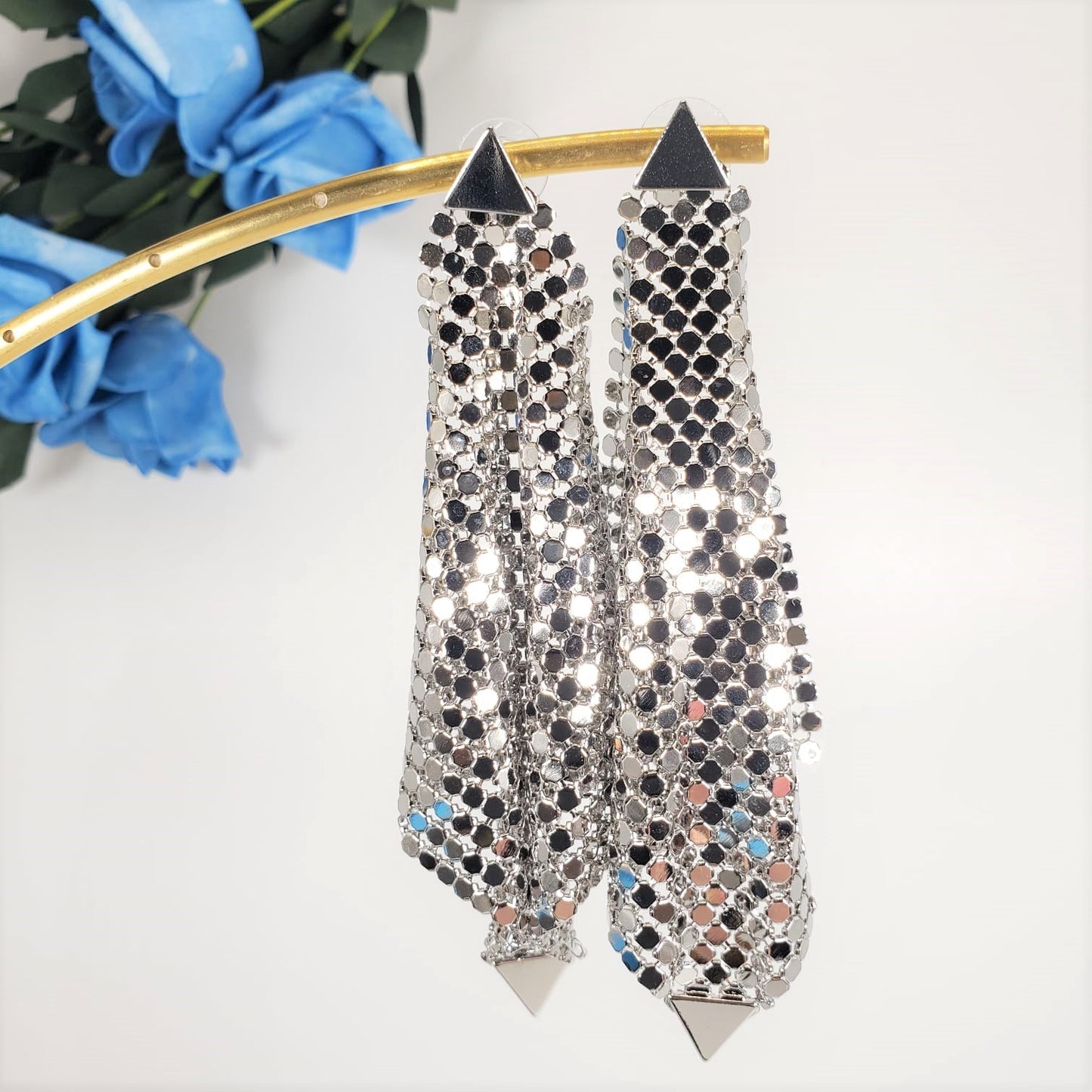 Pompous Triangle Dangle Earrings (EDE 2329)