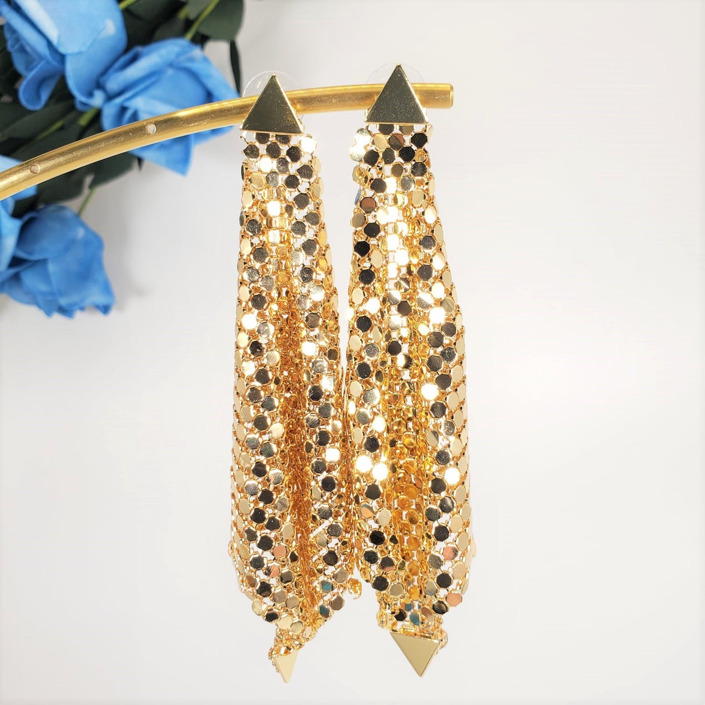 Pompous Triangle Dangle Earrings (EDE 2329)