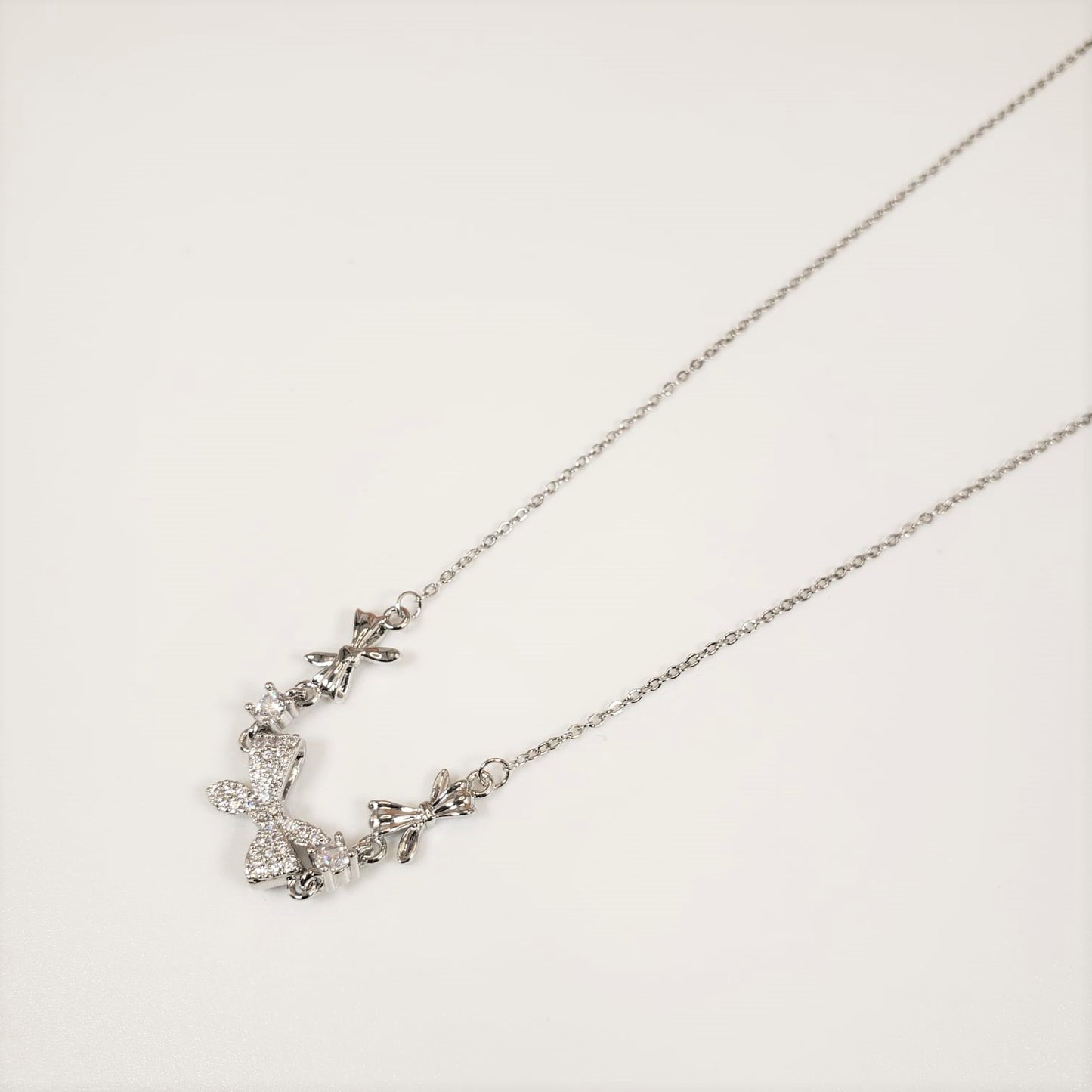 Elegant Bowtie Princess Necklace (PRN 3004)