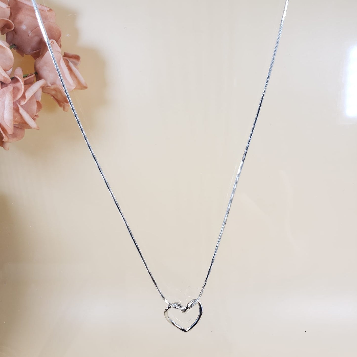 Simple Heart-Shape Collar Necklace (CON 4008)