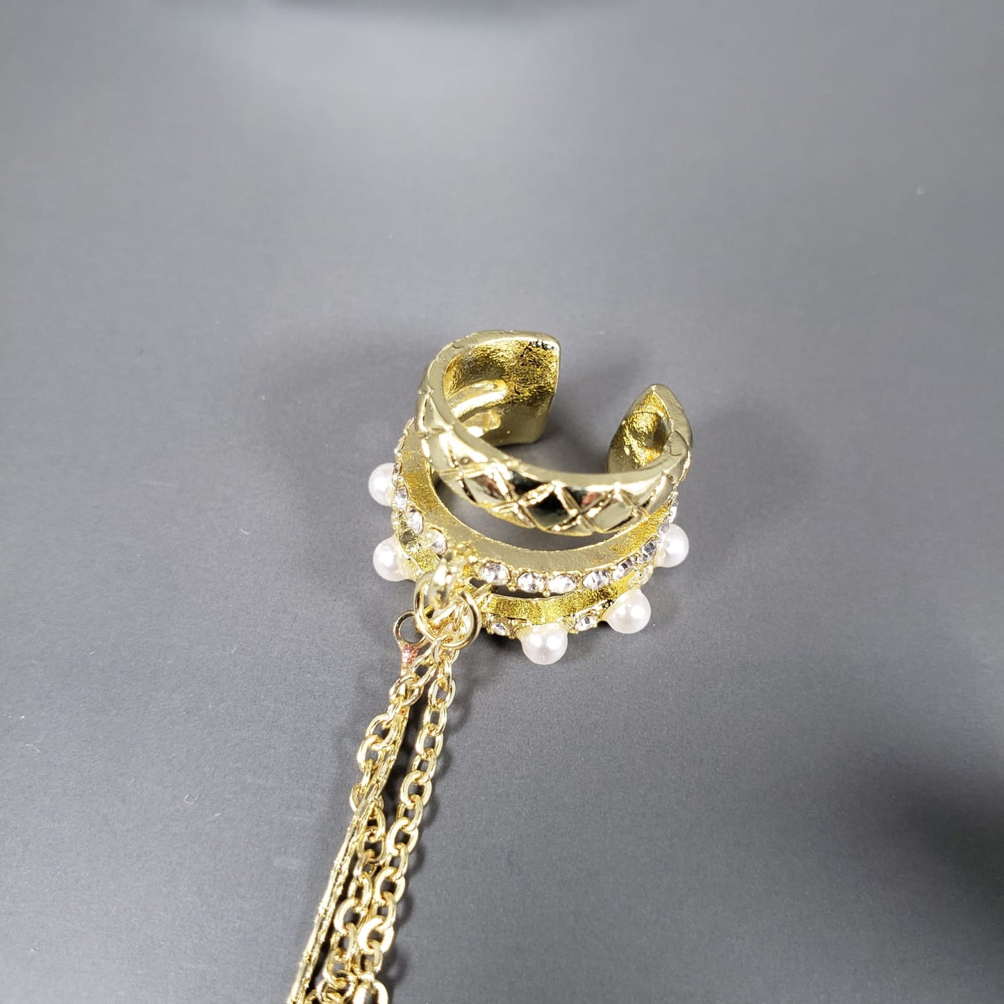 Tassel Pearls Ear Cuff (EEC 1001)
