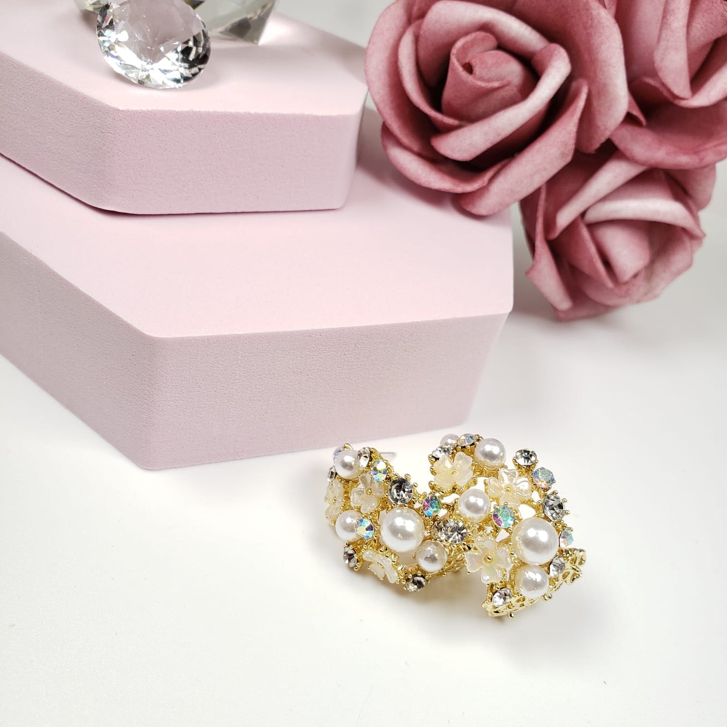 Luxury Vintage Style Stud Earrings (ESE 1002)