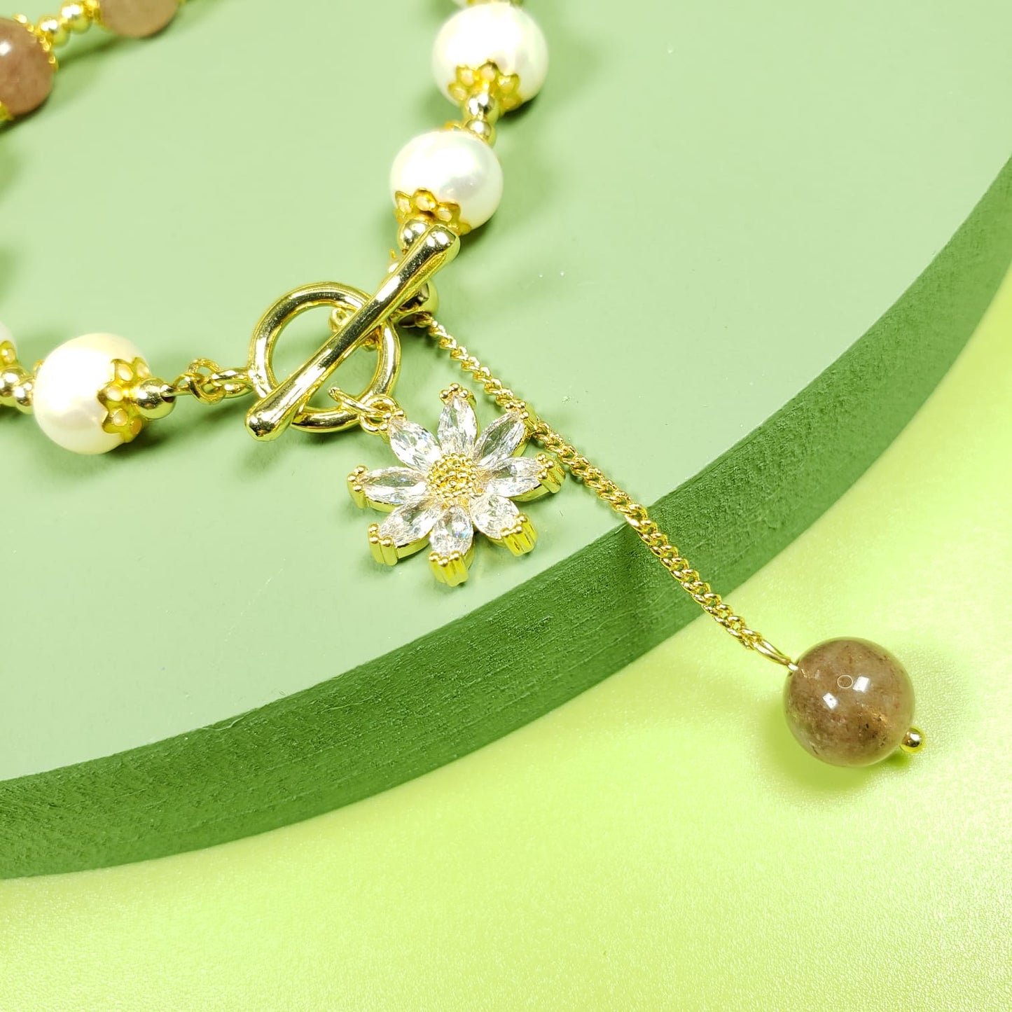Strawberry Crystal Love Pearl Beaded Bracelets (BBE 6207)