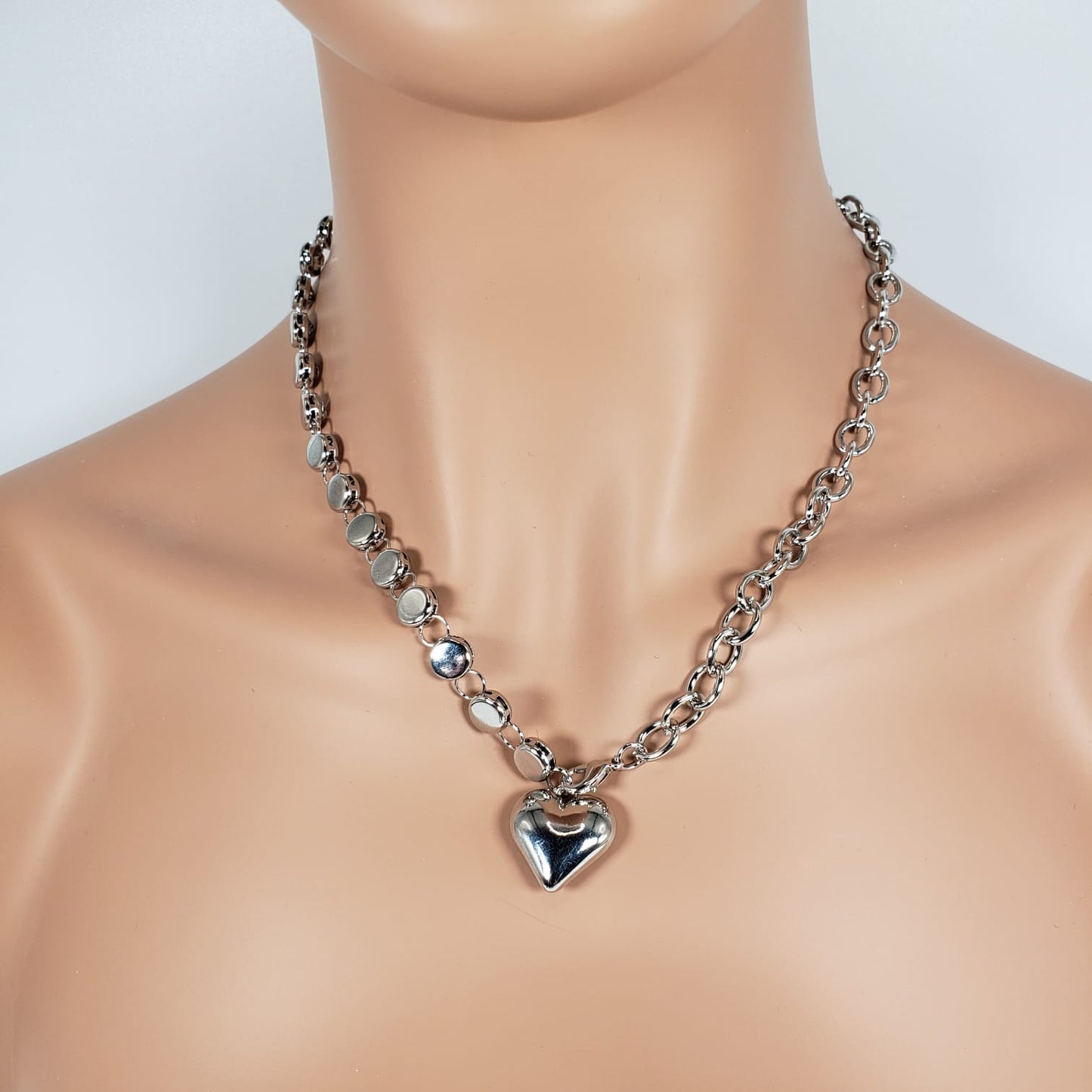 3D Heart-Shape Matinee Necklace (MAN 8001)