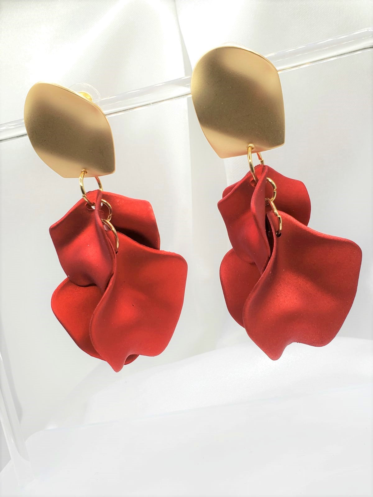 Rose Petals Dangle Earrings (EDE 2322)
